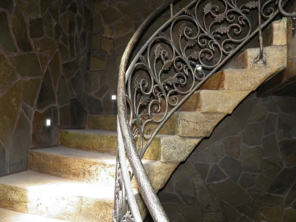Treads, risers and the hammered handrail